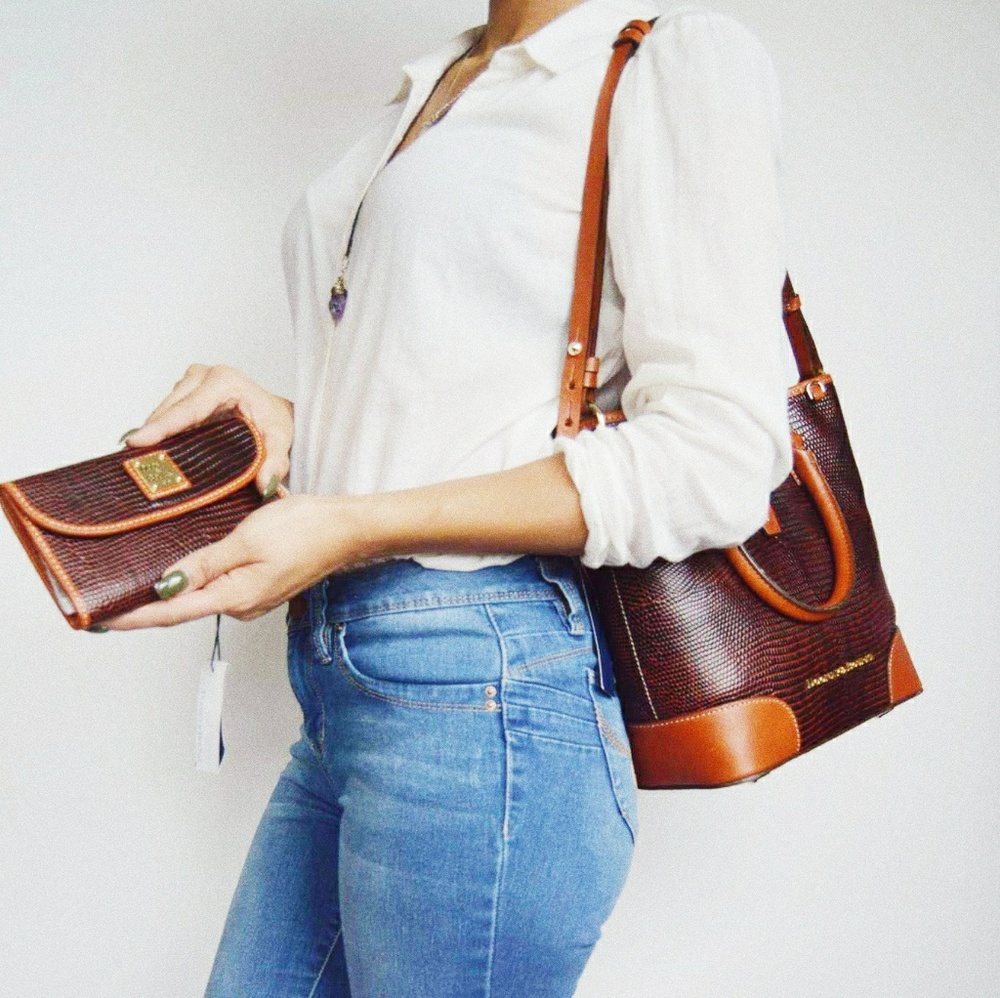 Dooney&Bourke bag and wallet bundle